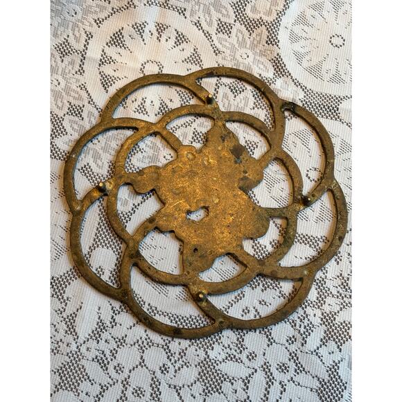 Vintage Teddy Bear Brass Trivet MCM Taiwan Decorative Piece Baby's room 8" - Picture 4 of 5